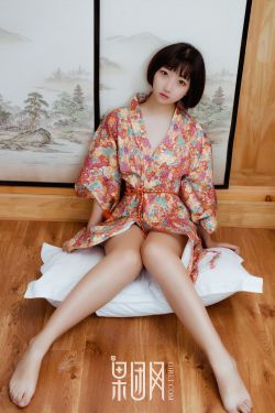 美女洗澡视频